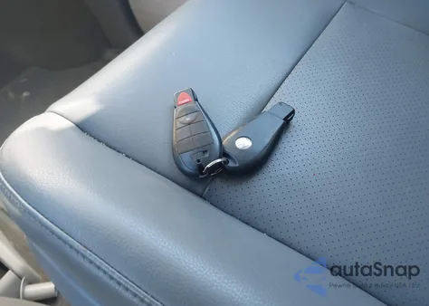 2012 Volkswagen Routan Se z USA, uszkodzony, nr VIN 2C4RVABG9CR136274